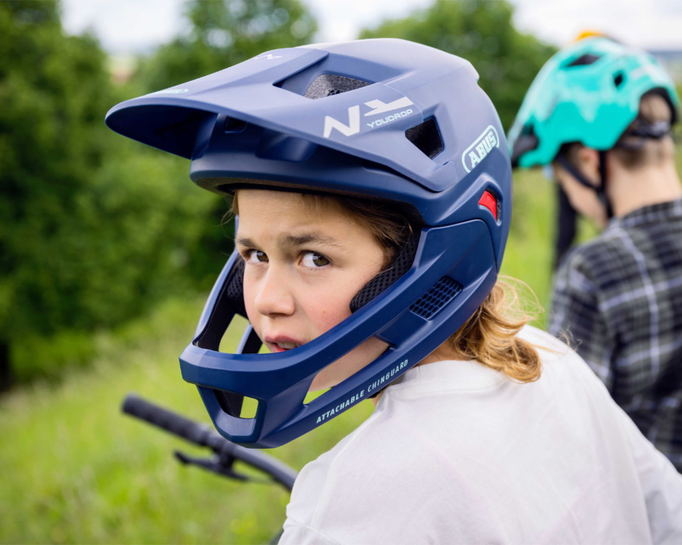 Abus YouDrop FF Fahrradhelm Kinder | dust grey